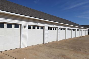 Detached garage
